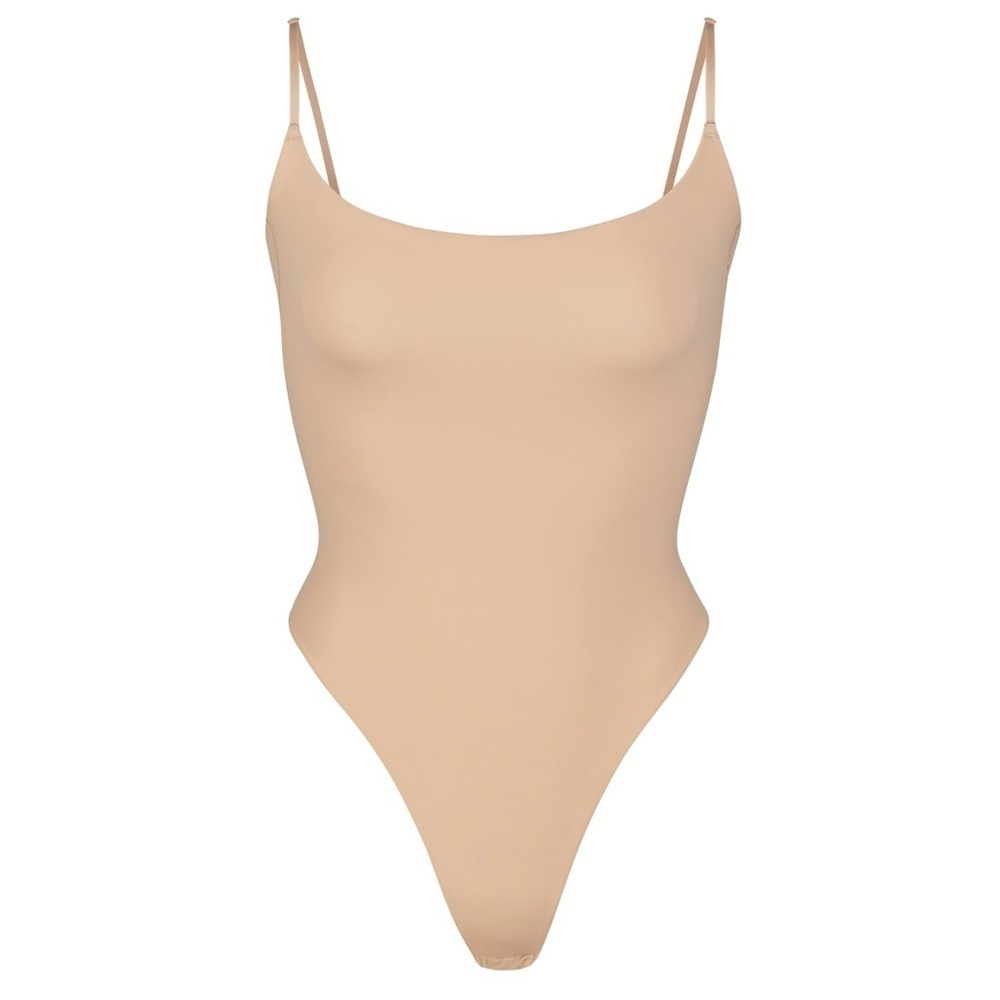 SKIMS Fits Everybody bodysuit nude beige square neck clay thong adjustable strap